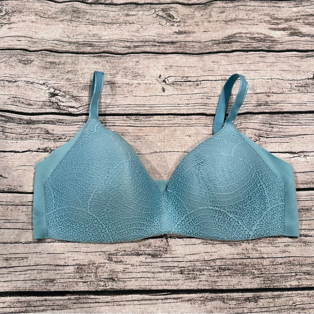 Knix Wireless Light Blue Lace Bra Size 2 (~34b)